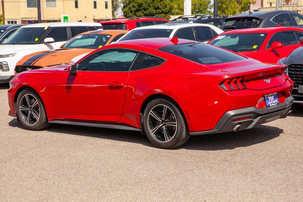Used 2024 Ford Mustang Coupe image 7