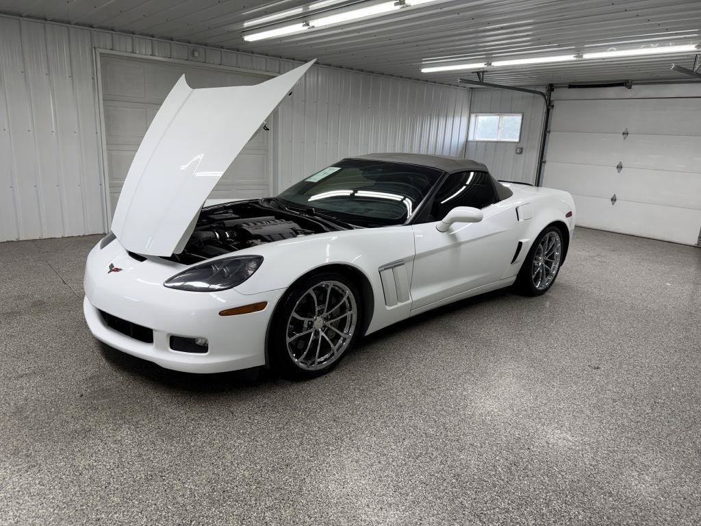 Used 2011 Chevrolet Corvette Grand Sport w/ Preferred Equipment Group RWD image 15