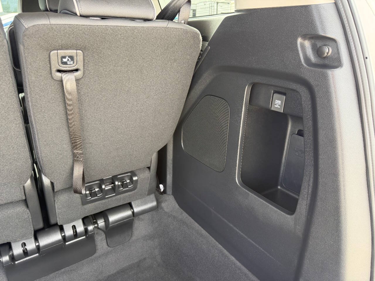 Used 2026 Honda Odyssey Elite image 32