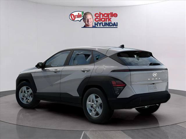 Used 2026 Hyundai Kona SE FWD image 3