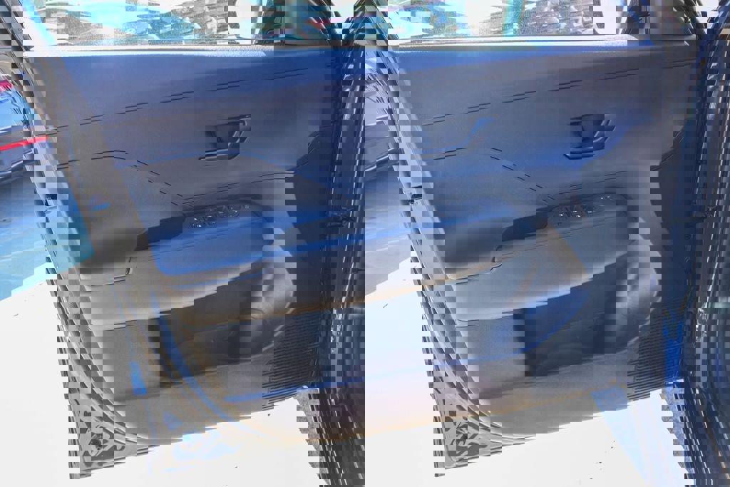 New 2026 Hyundai Kona SE image 11