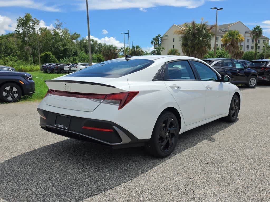 New 2026 Hyundai Elantra SEL Sport FWD image 7
