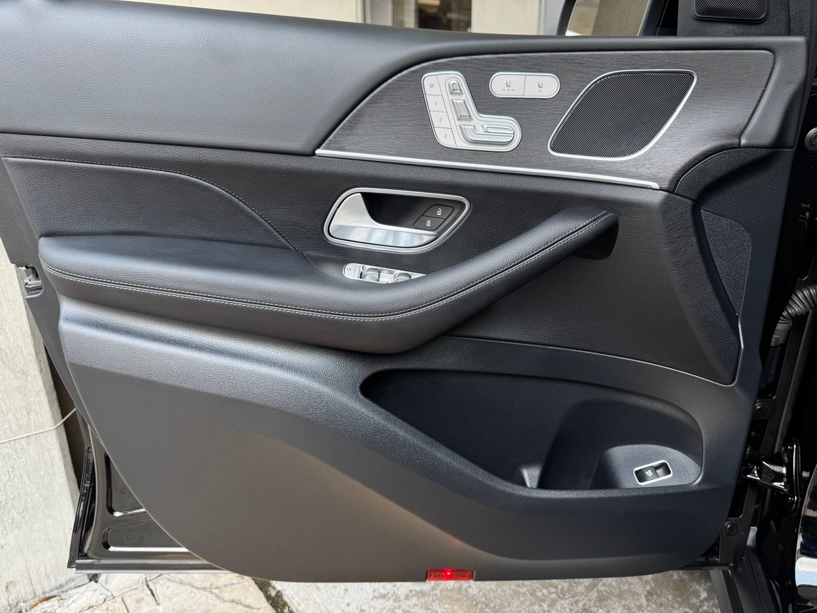 Certified 2025 Mercedes-Benz GLE 350 4MATIC image 17