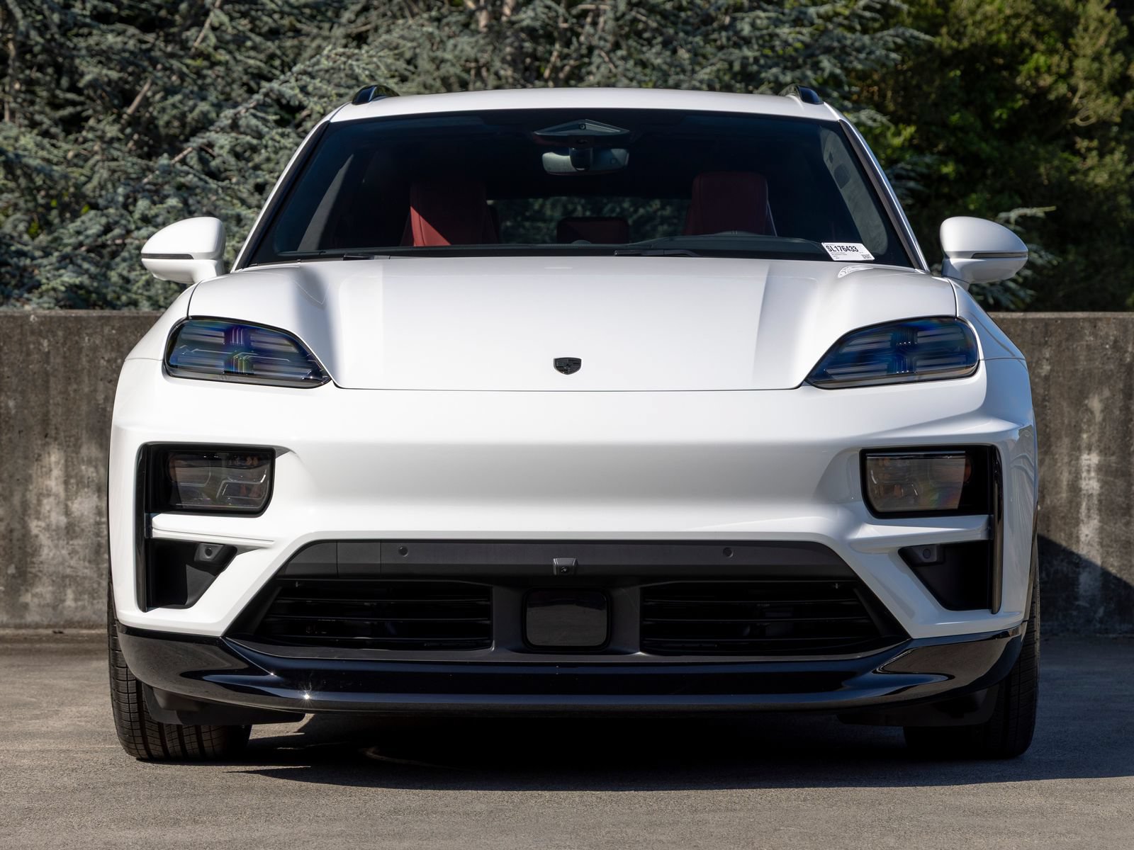 New 2025 Porsche Macan Turbo Electric AWD/4WD image 8