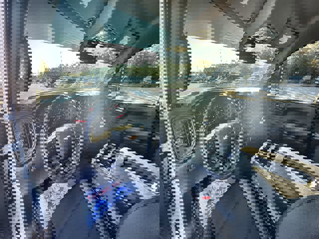 Used 2025 Chevrolet Silverado 1500 Custom image 10