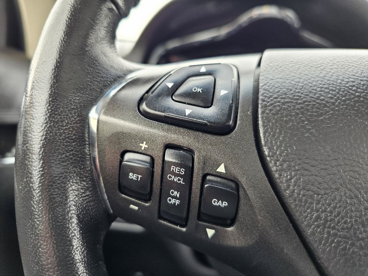 Used 2014 Lincoln MKT AWD image 12