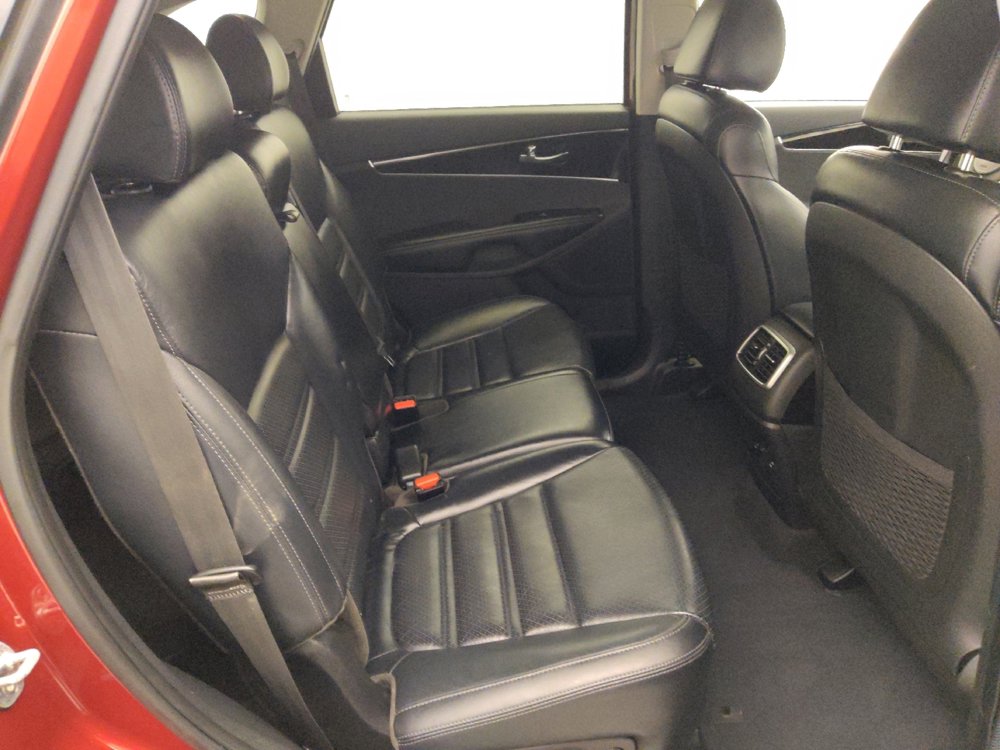 Used 2020 Kia Sorento EX image 19
