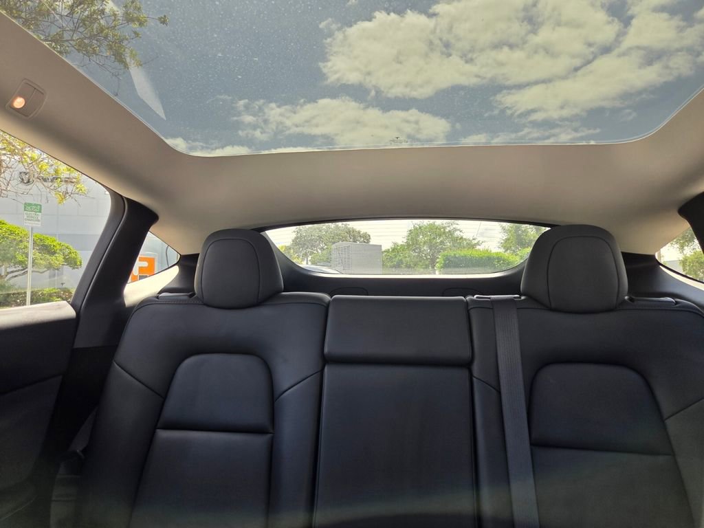 Used 2024 Tesla Model Y Long Range image 24