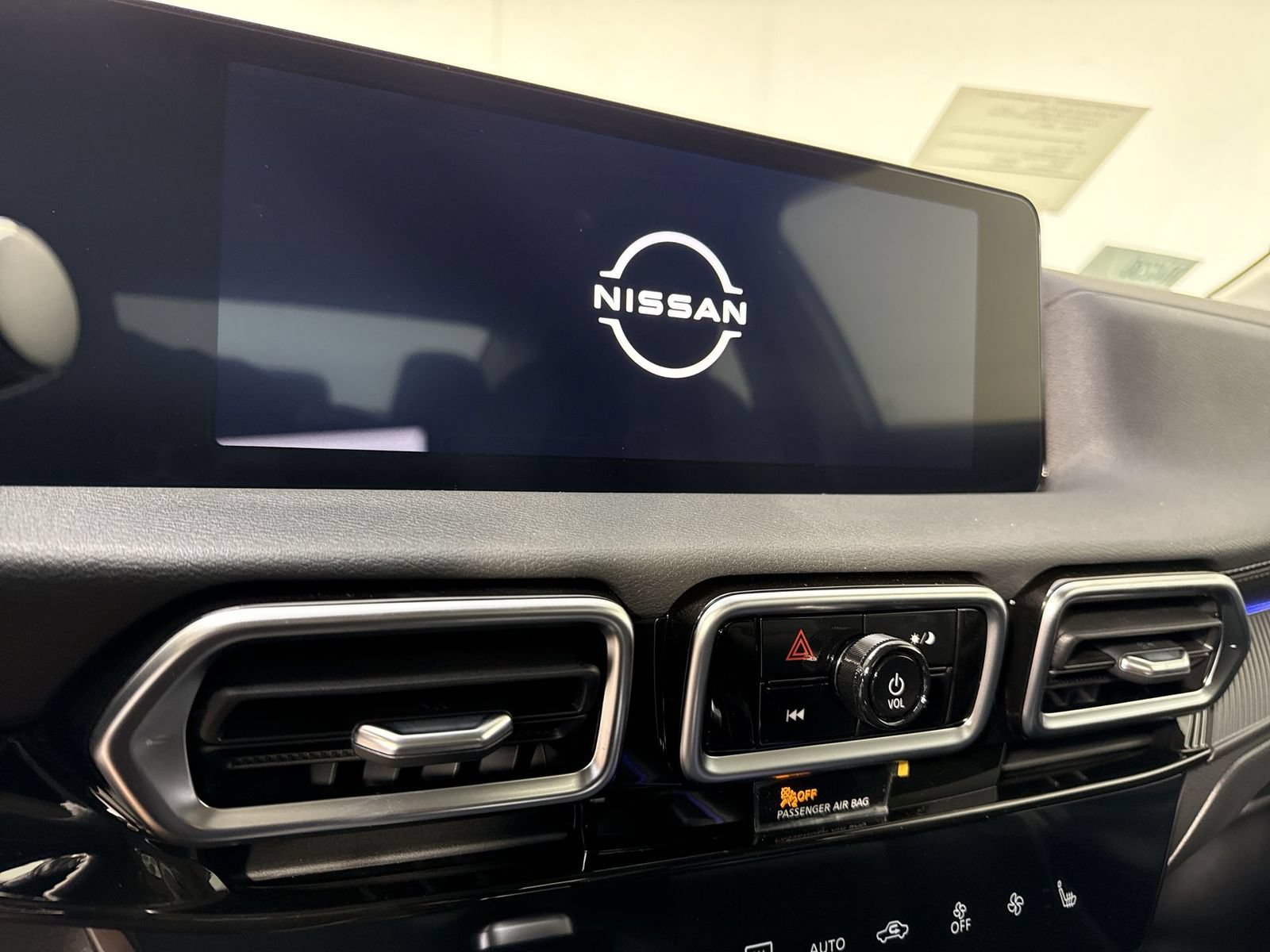 New 2026 Nissan Sentra SV w/ SV Convenience Package FWD image 7