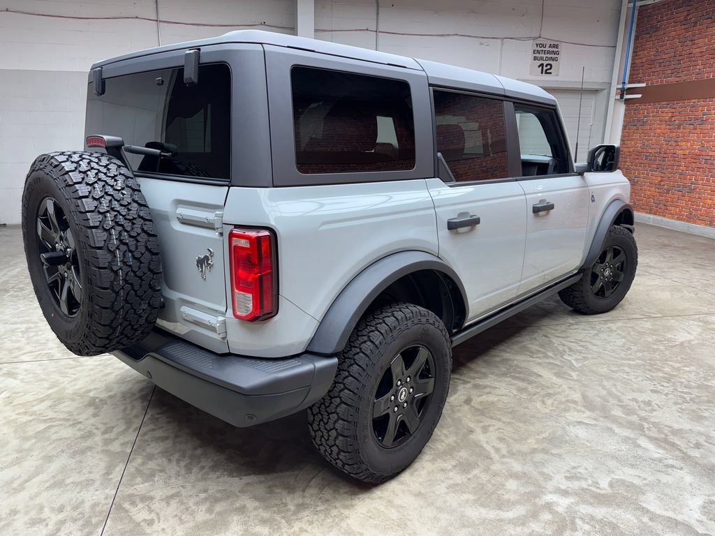 Used 2024 Ford Bronco Black Diamond AWD/4WD image 6