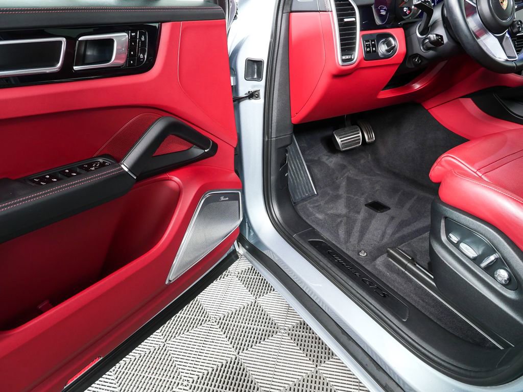 Certified 2021 Porsche Cayenne GTS AWD/4WD image 8