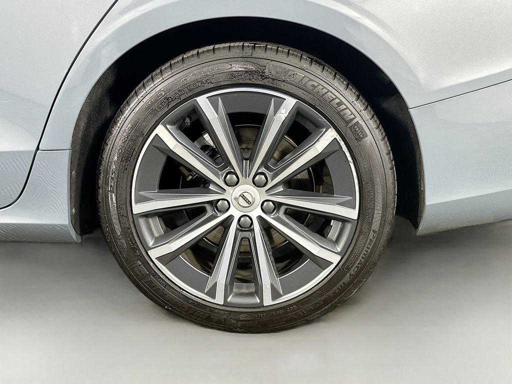 Used 2022 Volvo S60 B5 Momentum image 33