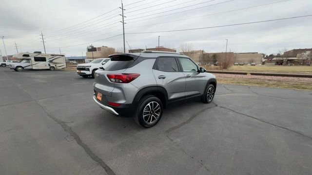 Used 2025 Chevrolet TrailBlazer LT image 8