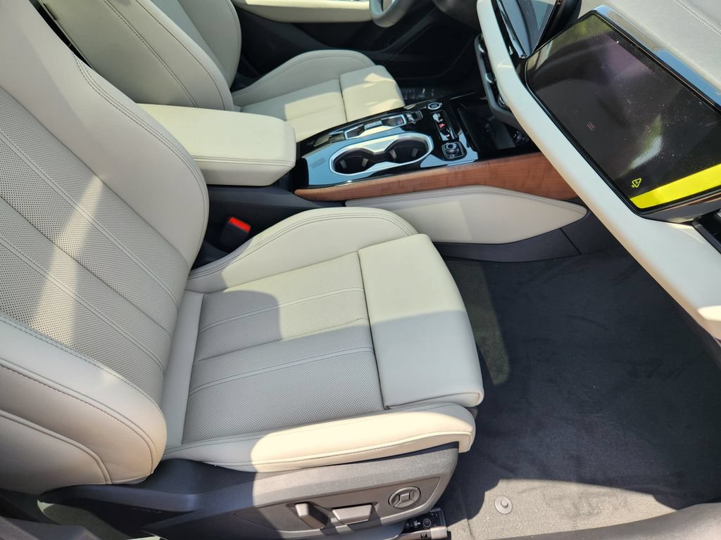 New 2026 Audi A6 Premium Plus AWD/4WD image 13