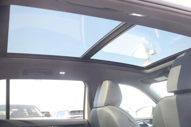 New 2026 Volkswagen Tiguan SE R-Line image 21