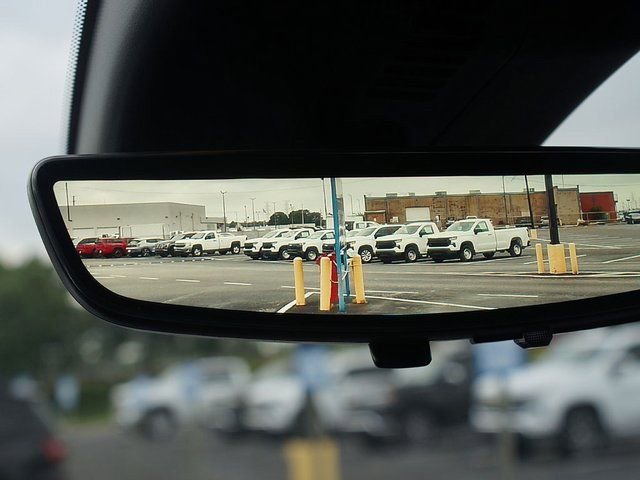 New 2026 Chevrolet Traverse LT w/ Enhanced Driving Package image 6