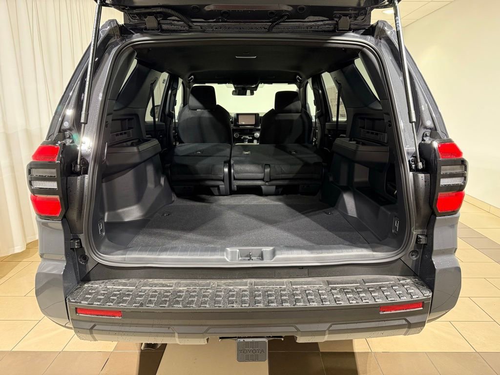 New 2026 Toyota 4Runner SR5 AWD/4WD image 12