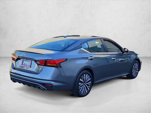 Used 2023 Nissan Altima 2.5 SV w/ SV Premium Package FWD image 5