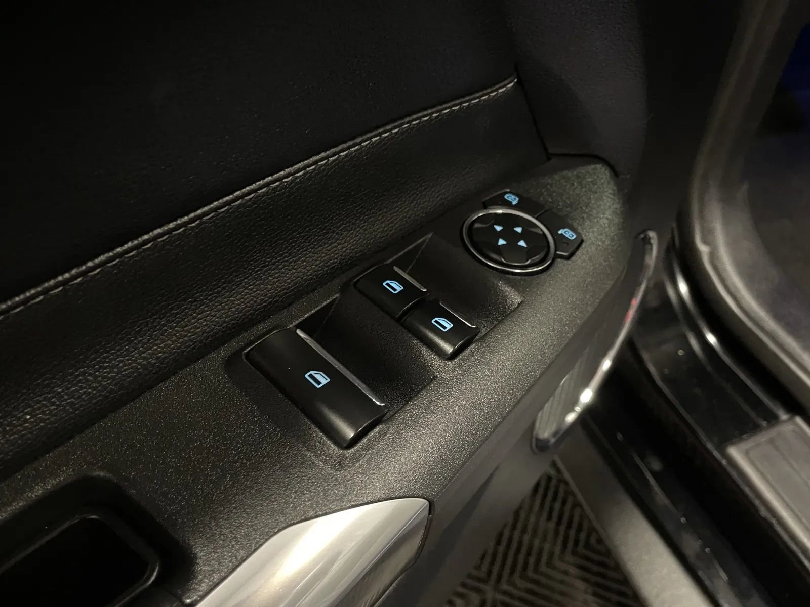 Used 2019 Ford Mustang Premium image 29