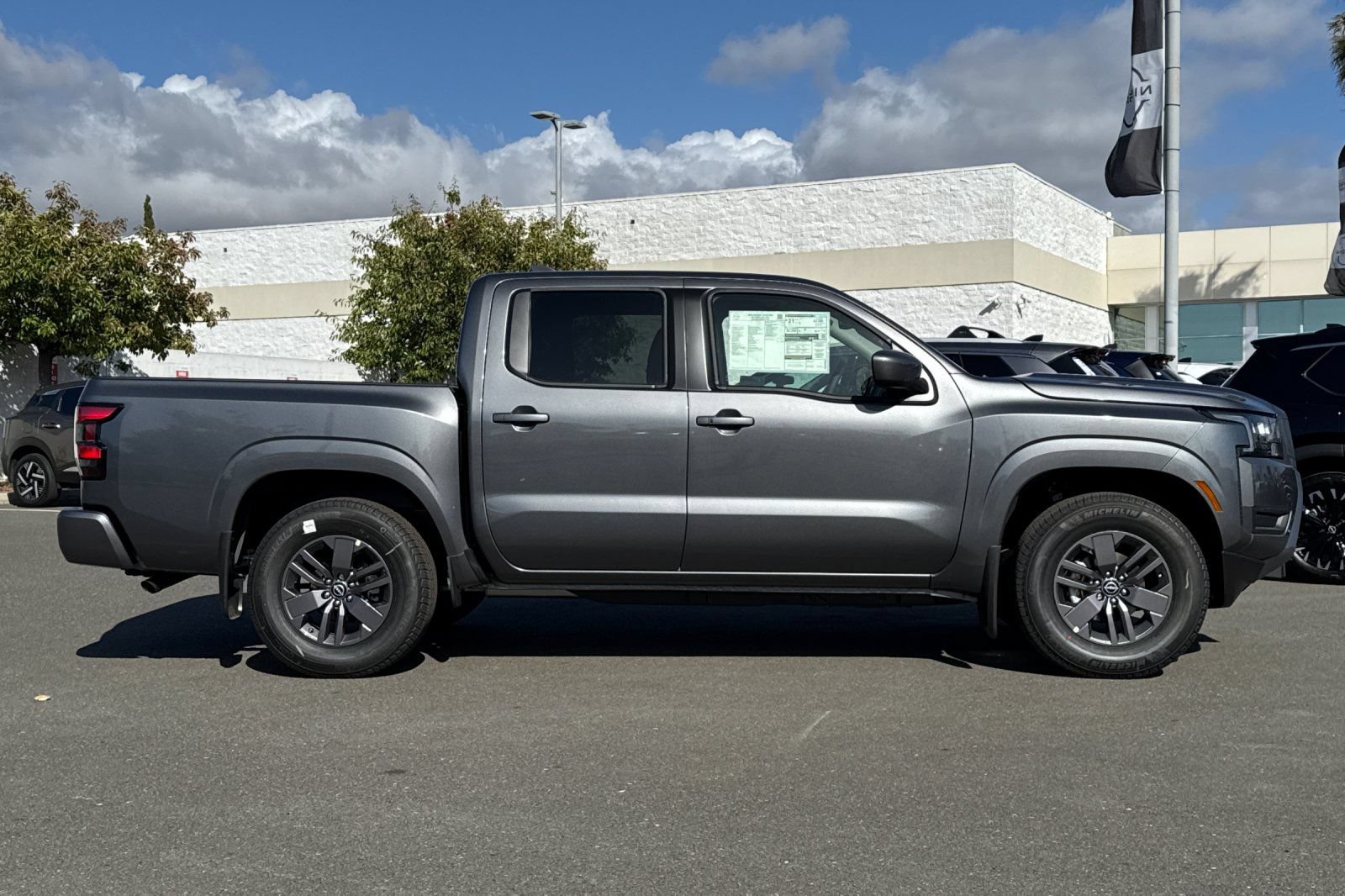 New 2026 Nissan Frontier SV w/ SV Convenience Package RWD image 3