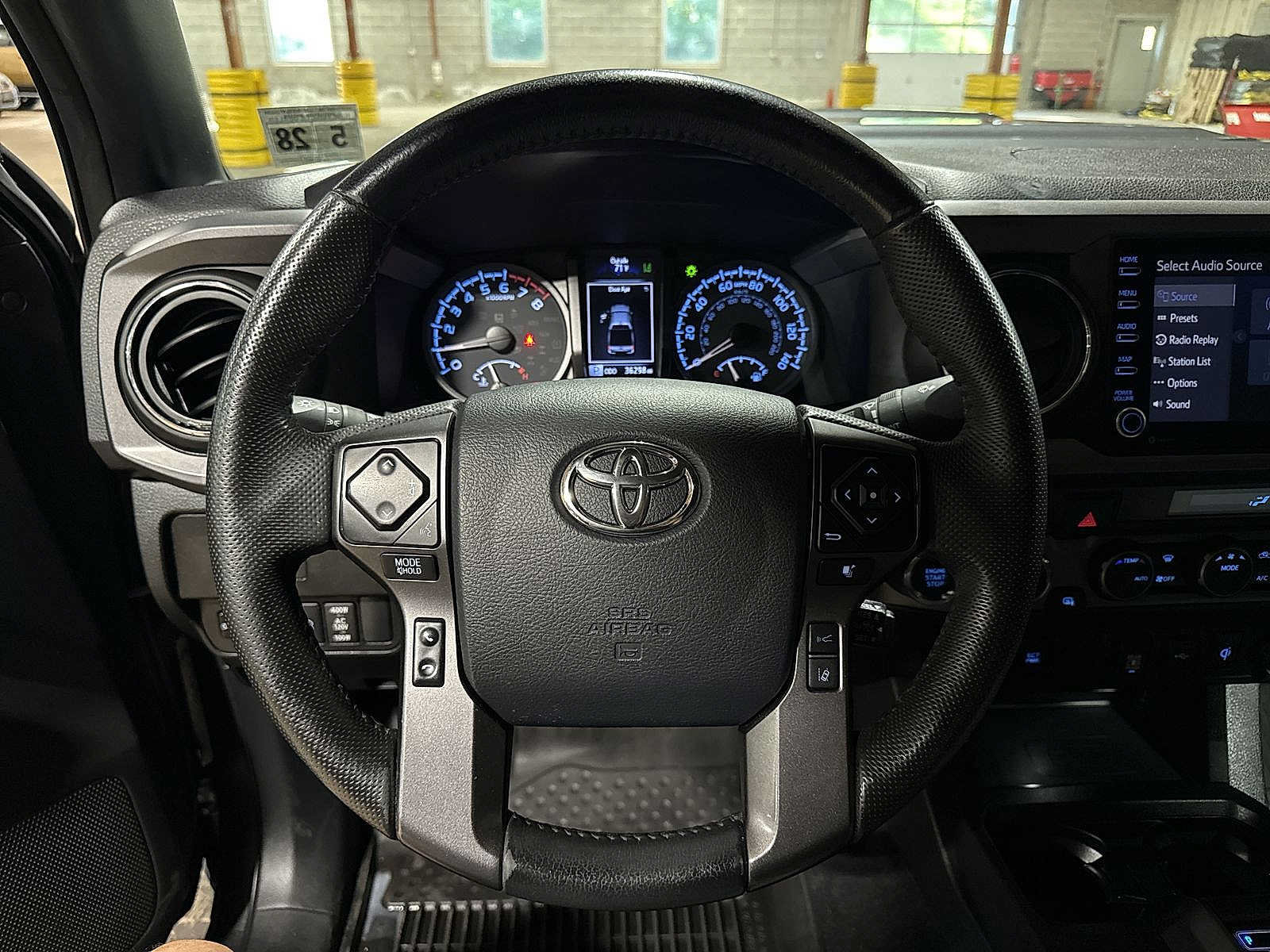 Used 2023 Toyota Tacoma TRD Sport AWD/4WD image 18
