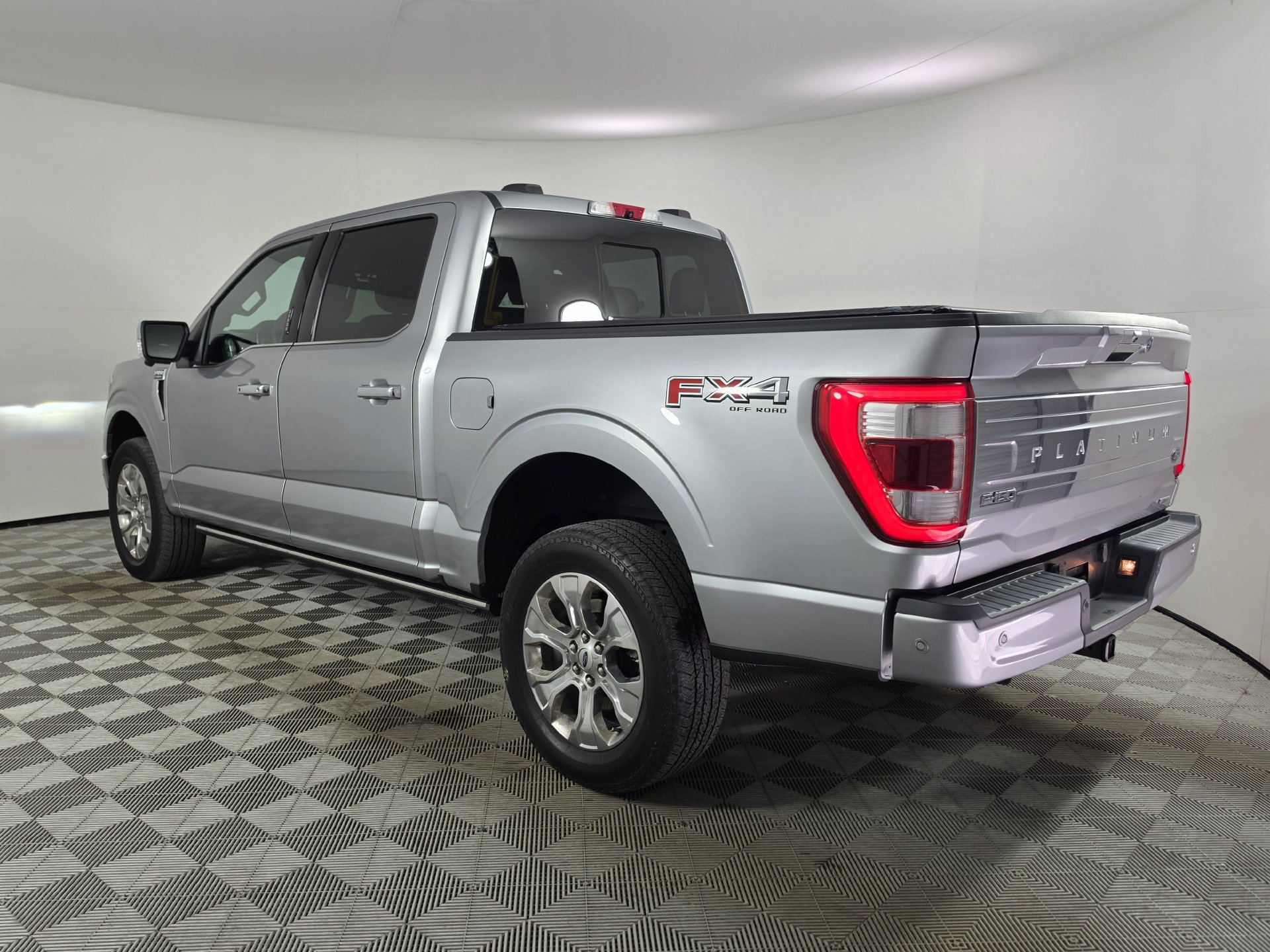 Used 2022 Ford F150 Platinum w/ Equipment Group 701A High AWD/4WD image 44