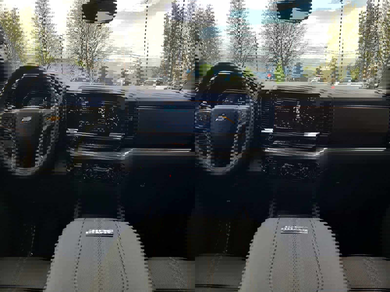 Used 2024 Chevrolet Silverado 2500 High Country w/ Technology Package image 18