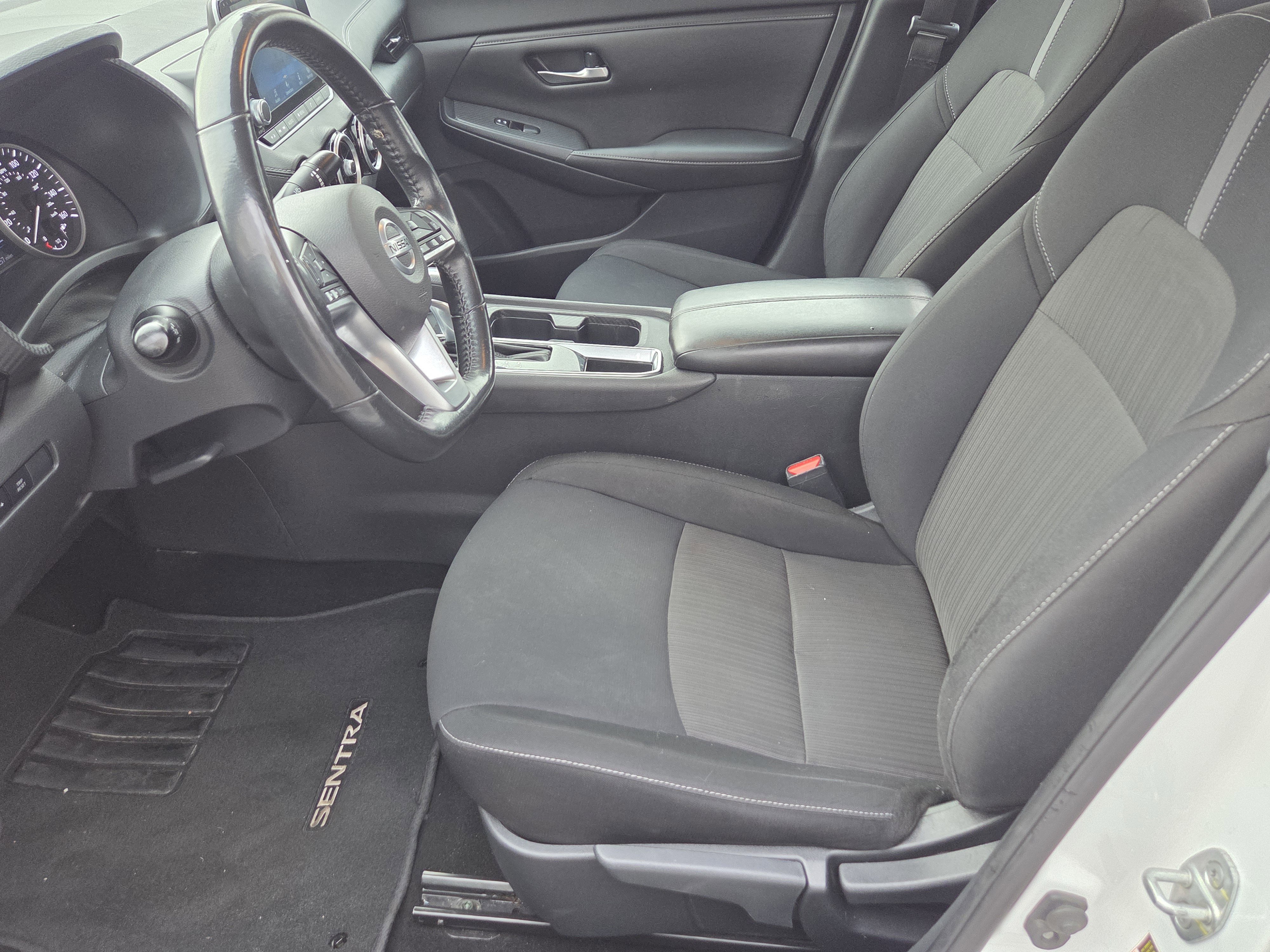 Used 2022 Nissan Sentra SV image 10