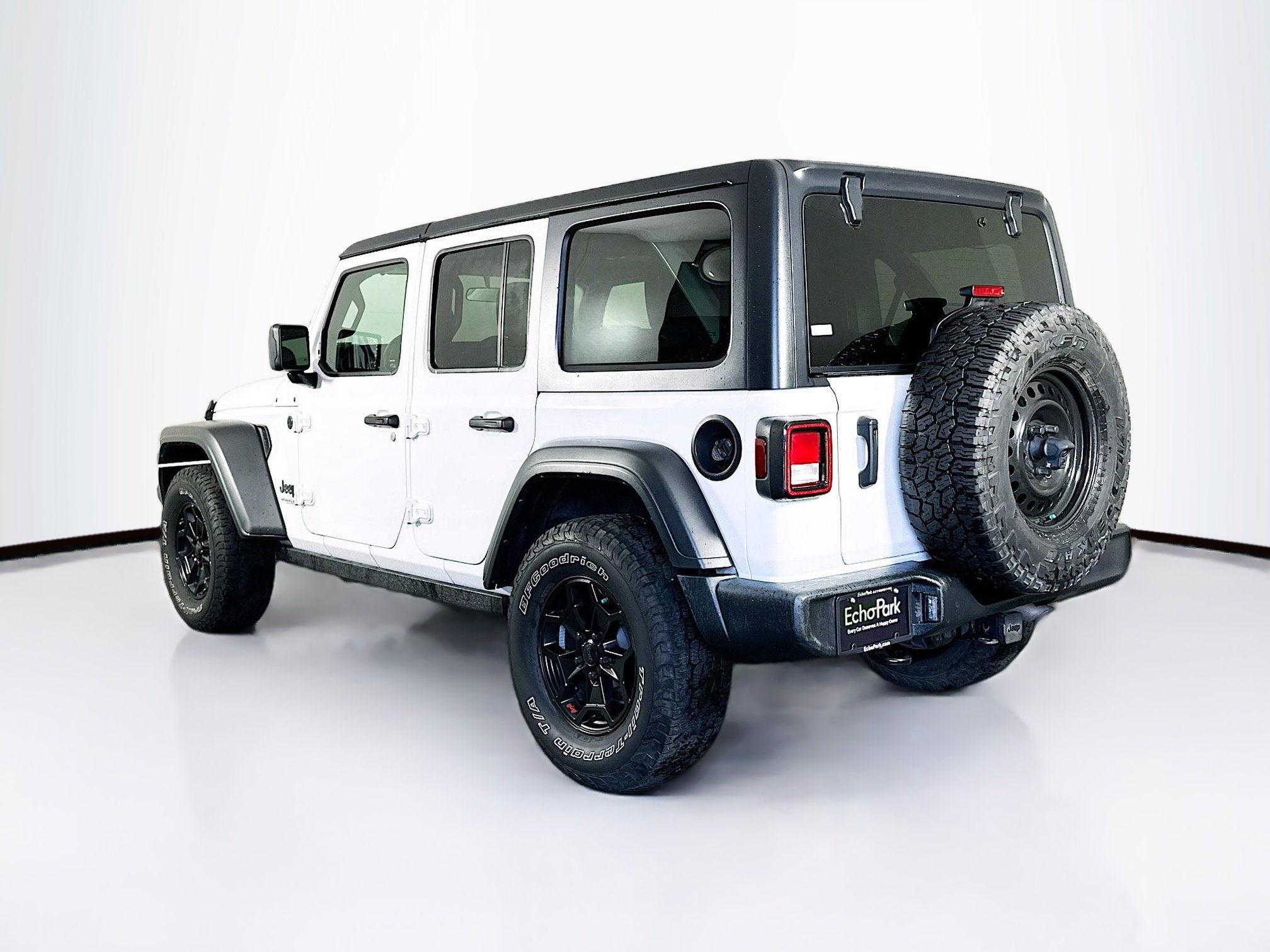 Used 2022 Jeep Wrangler Sport S image 5