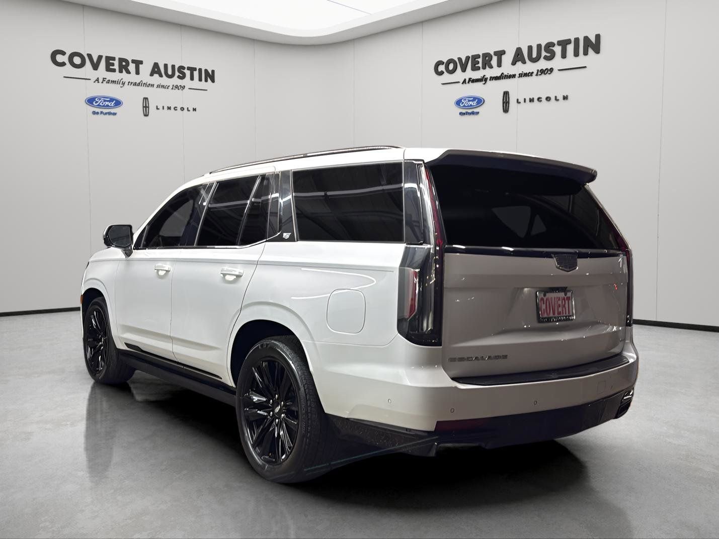Used 2021 Cadillac Escalade Sport Platinum image 3