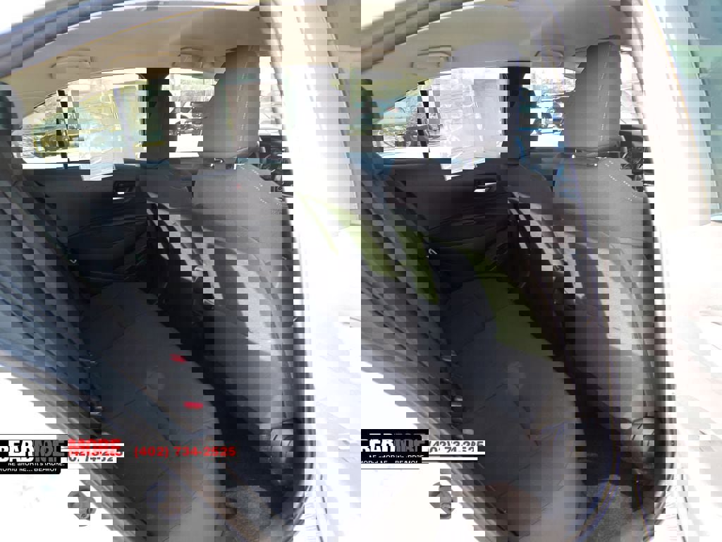 Used 2021 Toyota Corolla LE w/ Carpet Mat Package (TMS) image 22