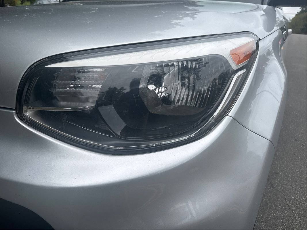 Used 2017 Kia Soul image 38