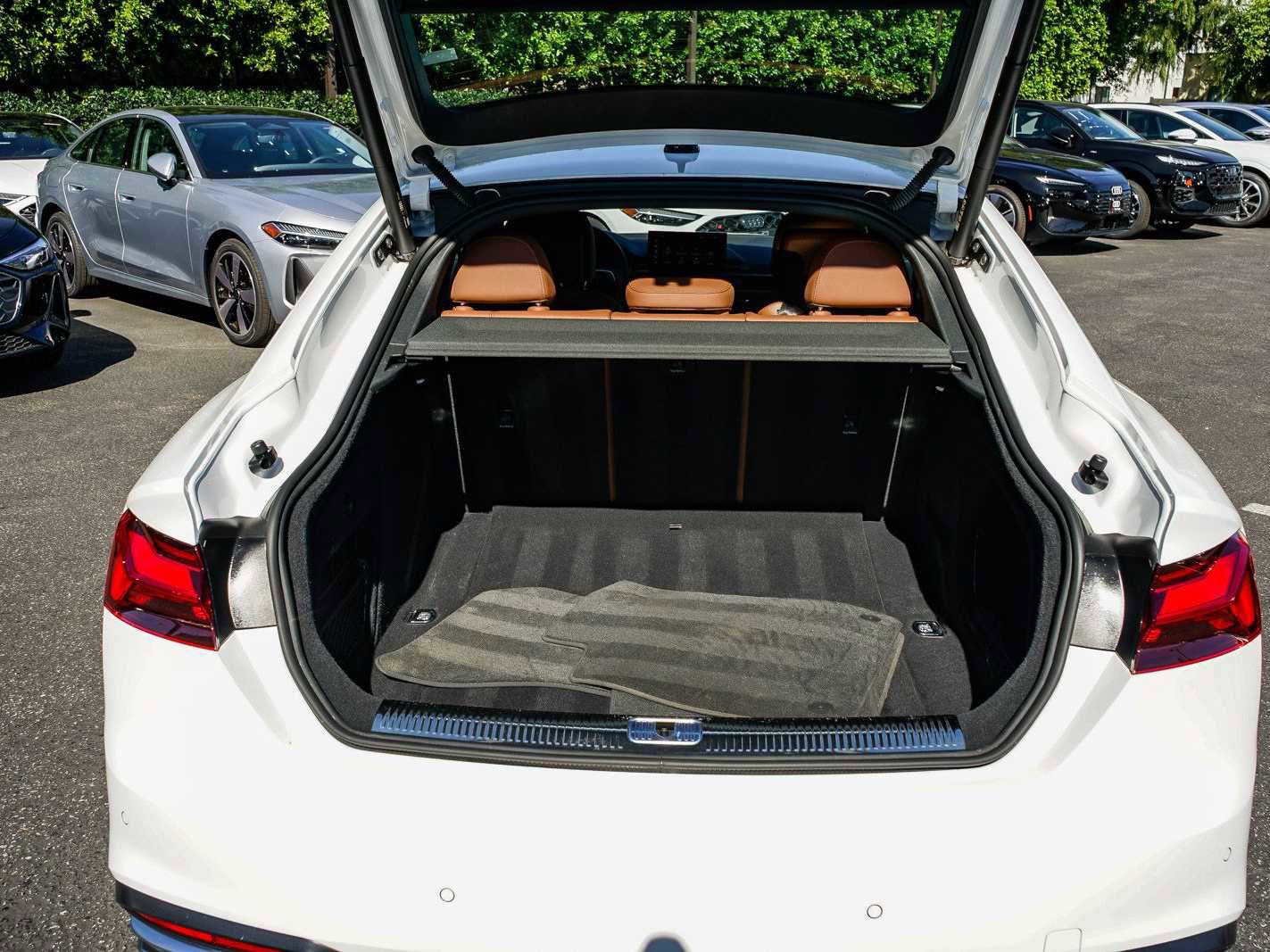 Used 2023 Audi A5 2.0T Premium w/ Convenience Package image 27