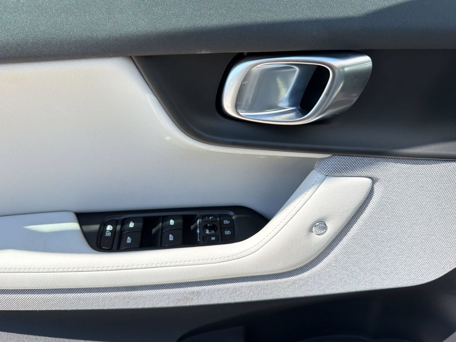 Used 2023 Polestar Polestar 2 w/ Pilot Pack AWD/4WD image 12