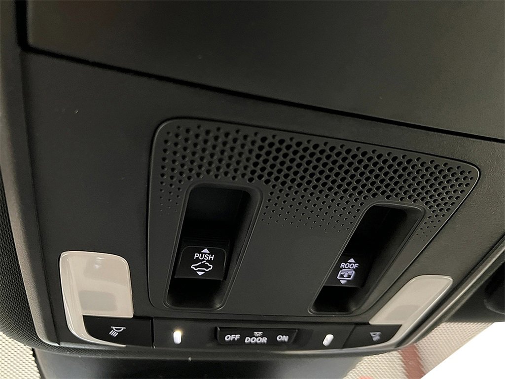 New 2025 Honda Pilot TrailSport image 25