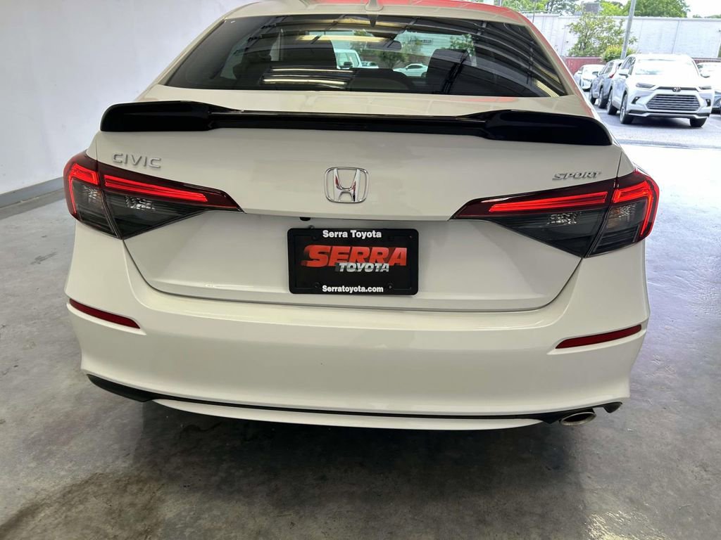 Used 2025 Honda Civic Sport image 4