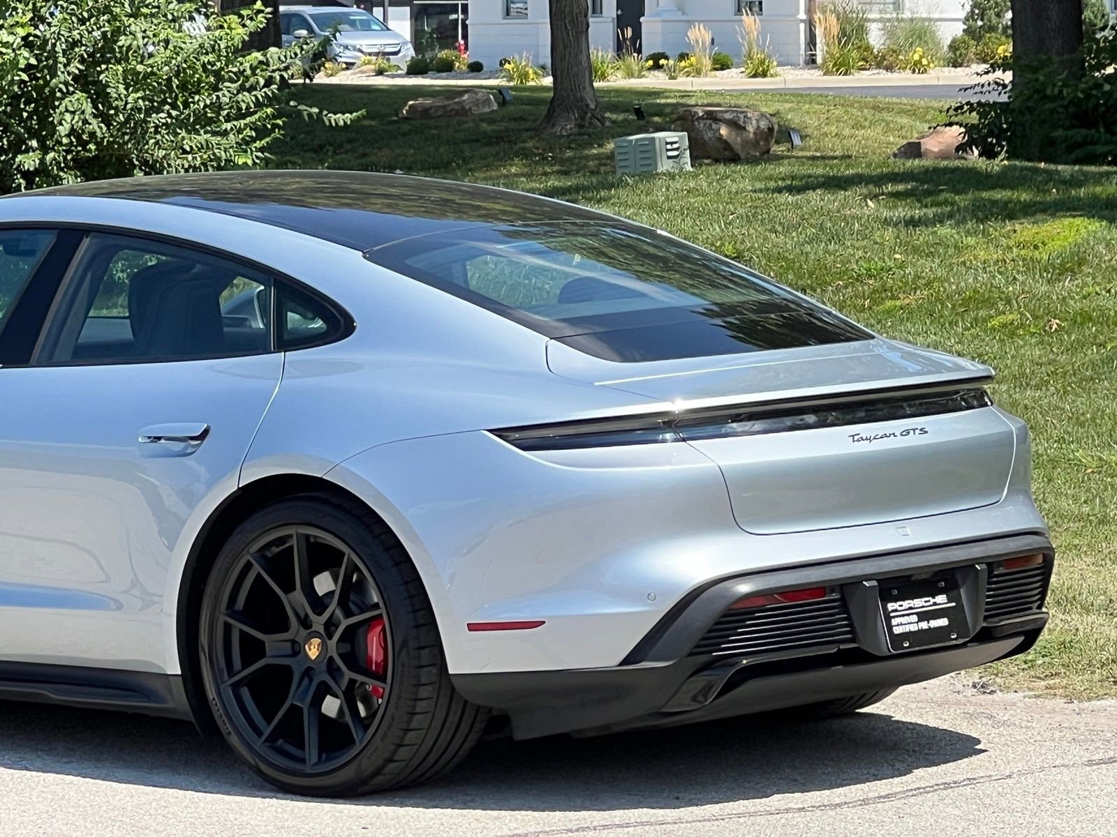 Certified 2022 Porsche Taycan GTS image 10