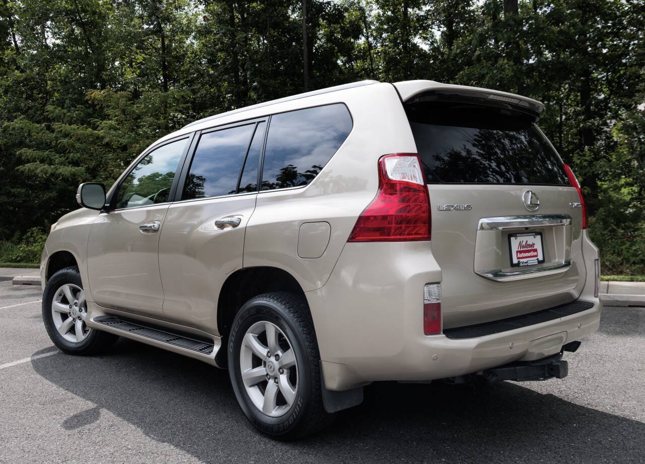 Used 2010 Lexus GX 460 w/ Comfort Plus Pkg AWD/4WD image 4