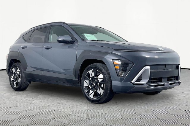 Used 2025 Hyundai Kona SEL FWD image 3