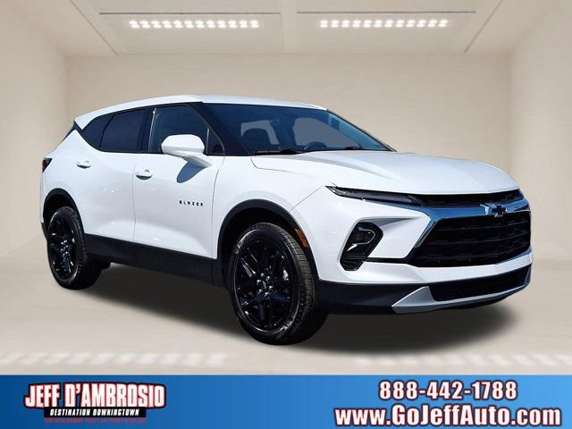 Used 2023 Chevrolet Blazer LT w/ Driver Confidence Package AWD/4WD image 1