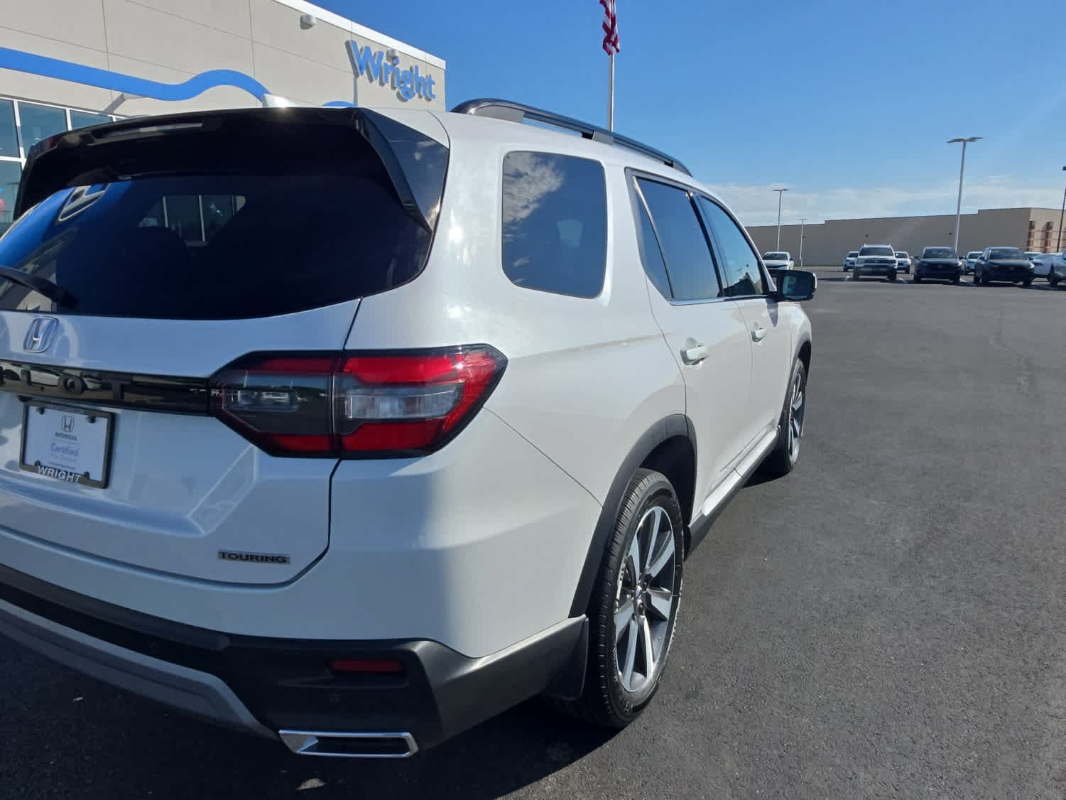 Certified 2023 Honda Pilot Touring image 8