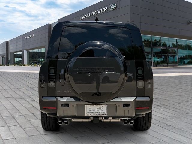 New 2026 Land Rover Defender 130 V8 AWD/4WD image 4
