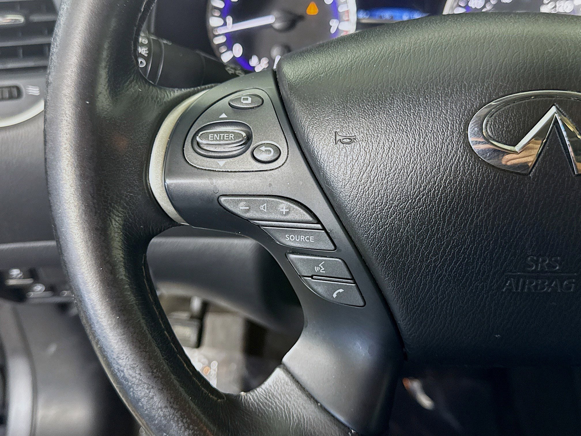 Used 2019 INFINITI QX60 Luxe w/ Sensory Package image 14