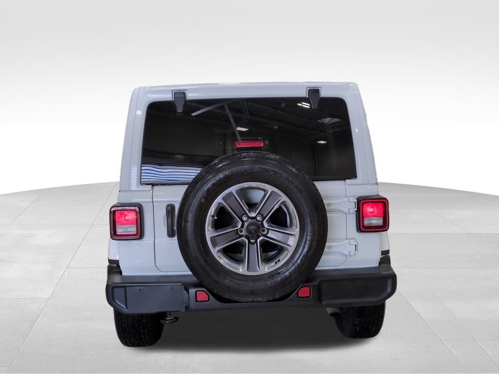 Used 2023 Jeep Wrangler Unlimited Sahara AWD/4WD image 24