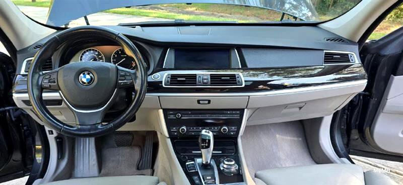 Used 2012 BMW 550i Gran Turismo w/ Driver Assistance Pkg image 4