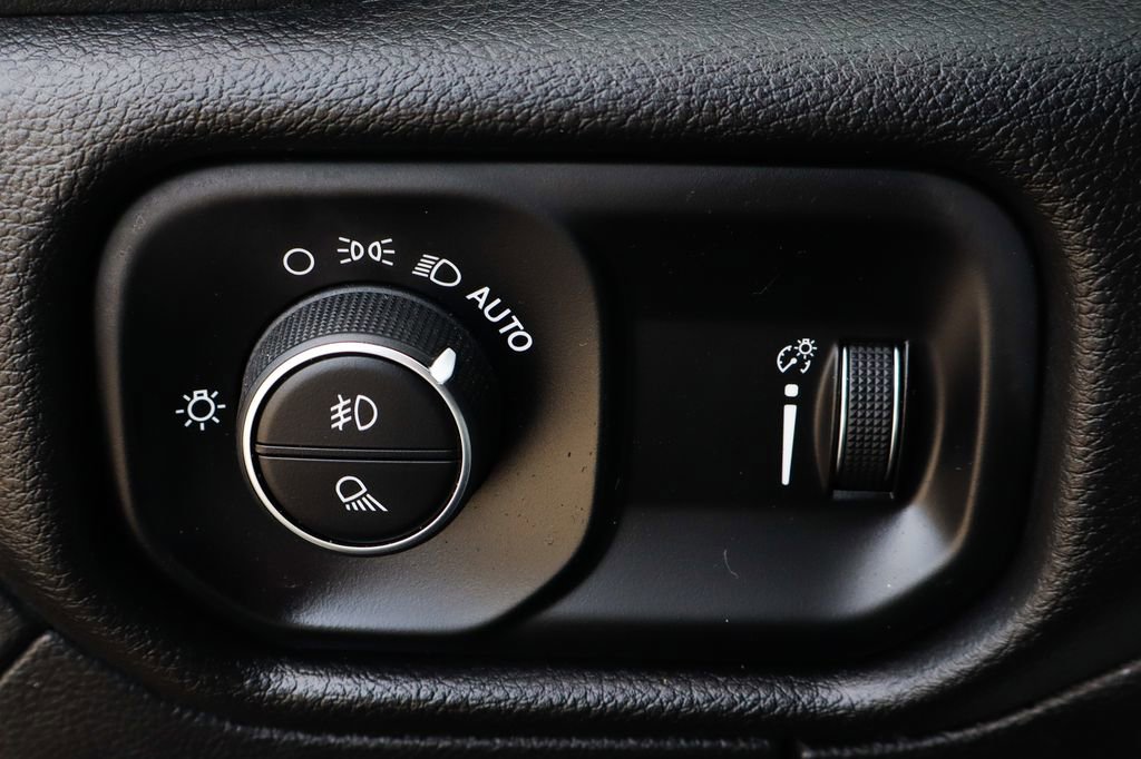 Used 2024 RAM 1500 Lone Star image 20