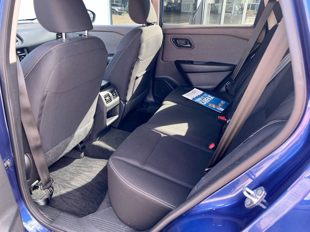 Used 2023 Nissan Rogue S FWD image 21