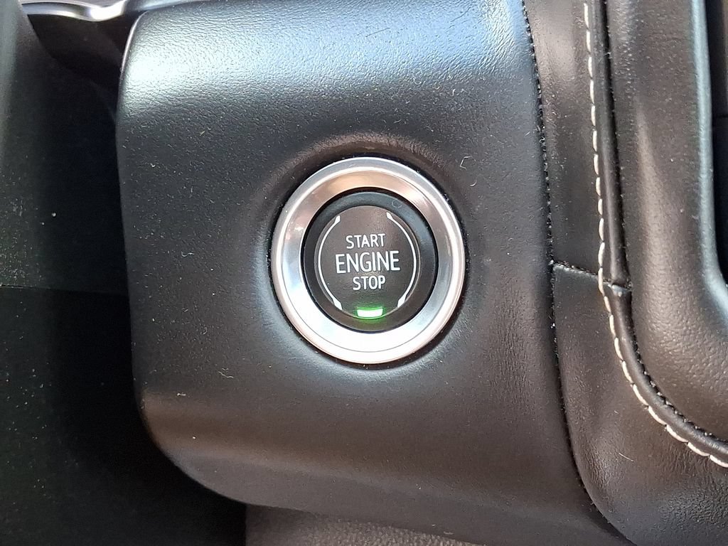 Certified 2023 GMC Yukon XL Denali Ultimate AWD/4WD image 28