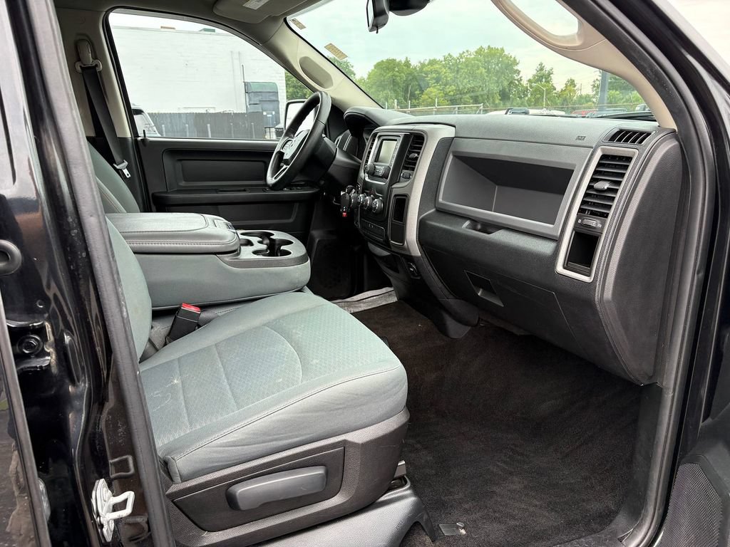 Used 2016 RAM 1500 Express w/ Black Ram 1500 Express Group AWD/4WD image 10