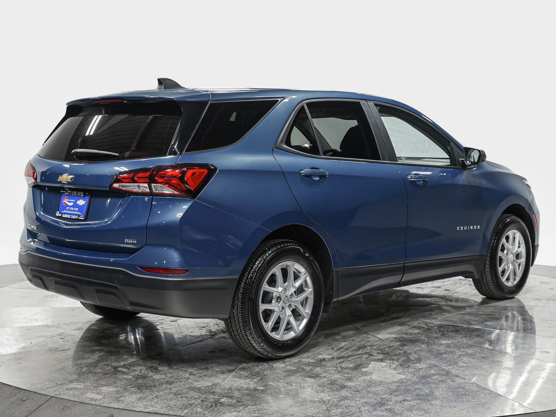 Used 2024 Chevrolet Equinox LS w/ LS Convenience Package image 7